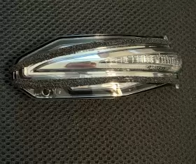 81740-42020 TOYOTA Venza Driver Mirror Turn Signal Lamp RAV4