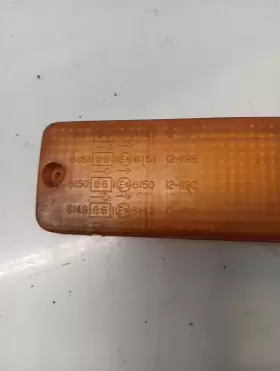 8189PIC-12260 TOYOTA Front Left Turn Signal Light Lens Amber #2