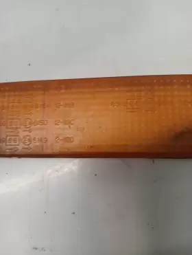 8189PIC-12260 TOYOTA Front Left Turn Signal Light Lens Amber #3