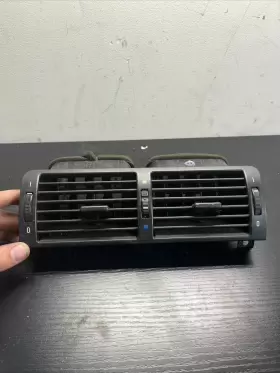 8361895 TOYOTA Dash Center Air Vent Cable M3 330CI 328CI Bmw