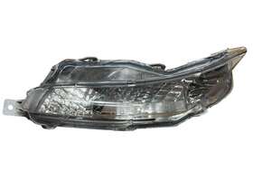 945-233 TOYOTA Left Halogen Turn Signal Light Housing Camry