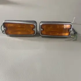 81730-60040 TOYOTA GENUINE OEM Land Turn Signal Marker Lights