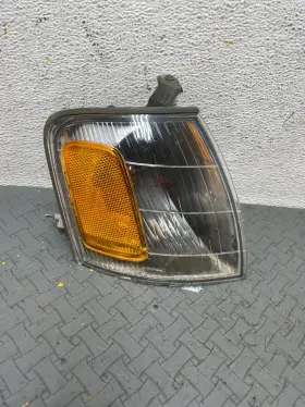 JP-A04076 TOYOTA Passenger Right Corner Light Avalon