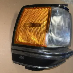 22-147R TOYOTA/KOITO Cressida Corner Turn Signal Passenger #2