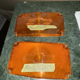 A1386 TRIM PARTS Amber Parking Light Lens Bowtie Bel Air