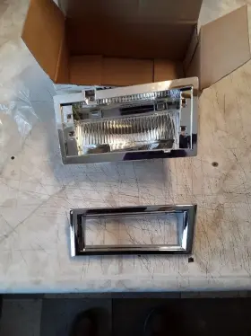 116-03004L TYC Driver Corner Light Cornering Park Marquis 116-03004L TYC Driver Corner Light Cornering Park Marquis