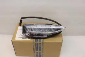 12-5322-90-9 TYC Left Driver Turn Signal Light Infiniti