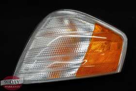 18-3082 TYC Left Turn Signal Parking Light C230 Mercedes