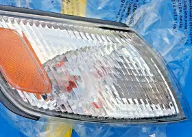 18-5195-00 TYC Turn Signal Light ES300 Lexus #3