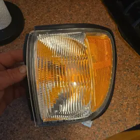 18-5546-00 TYC Parking Corner Turn Signal Light Left Driver