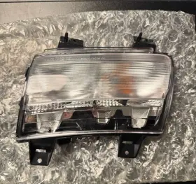18-6198-00-9 TYC Left Parking Light Led Drl Jl Jeep Wrangler