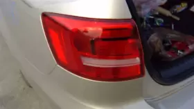 166-60707AL VOLKSWAGEN Driver Tail Light Base Incandescent