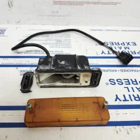 321953155C VOLKSWAGEN Front Right Marker Indicator Light Vw