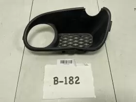 7L6853664F VOLKSWAGEN Front Right Passenger Fog Lamp Bezel