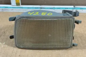 Volkswagen 953049d 1993-1999 Jetta Front Left Driver Side Bumper Turn Signal Light Oem