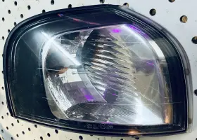 306984279 VOLVO Driver Right Front Corner Turn Signal Lamp 306984279 VOLVO Driver Right Front Corner Turn Signal Lamp