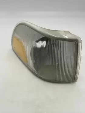 9169373 VOLVO Turn Light Lens Right Nos S70
