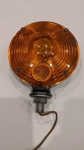 831A YANKEE Turnflex Turn Signal Light Amber