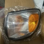 1998-2000 Toyota Sienna Rear Left Turn Park Lamp Light Replacement Oem -new. Fixed Price $25.00.