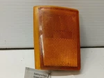 Lower Driver Left Side Marker Light From 1993 Chevrolet Truck 2500 12568159. Fixed Price $32.94.
