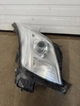 13-17 Cadillac Xts Hid Xenon Headlight Lamp Passenger Right Rh 22967410 Non Afs. Fixed Price $215.00.