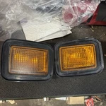 Oem 2003-09 Hummer H2 Front Left & Right Turn Signal Parking Light Lamp Set Of 2. Fixed Price $85.00.
