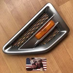 Land Rover Lr2 Driver Side Left Fender Trim W/ Amber Turn Signal Lens Lr001660. Fixed Price $34.89.