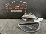 17-20 Fiat 124 Spider Driver Left Lh Turn Signal Light Lamp W/grill Grille. Fixed Price $75.00.