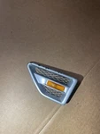 2008-2012 Land Rover Lr2 Front Driver Left Fender Grille Turn Signal Light Oem. Fixed Price $10.00.