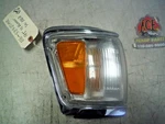 92-95 Toyota 4runner Right Passengers Side Front Fender Mounted Turn Signal Lamp. Fixed Price $25.00.