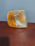 Ford 44zh -1372b F150 Expedition Right Corner Marker Turn Signal Light 1997-2004. Fixed Price $39.99.