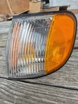 98-02 Kia Sportage Left-side Front Corner Light And Turn Signal Assembly. Fixed Price $41.62.