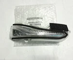 Genuine Right Passenger Side Turn Signal Lamp Infiniti Qx50 Qx60 26160-5ua0a. Fixed Price $118.00.